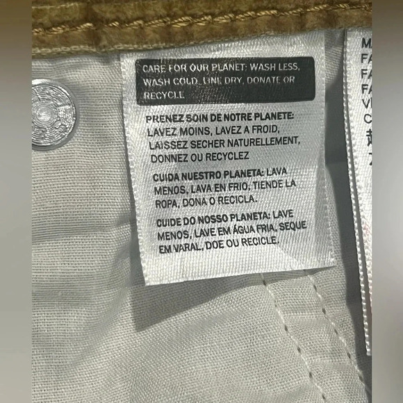 Levi's Women 31X 30 Tan Corduroy Cotton Straight Leg NWT - Picture 10 of 12